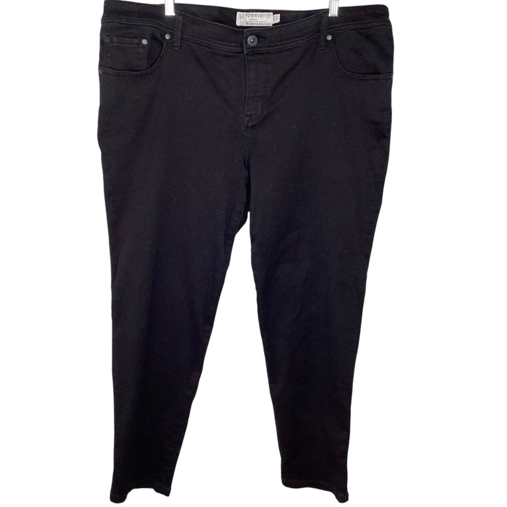 Torrid Jeans Women’s Sz 22P Black Short High Rise Boyfriend Stretchy Soft EUC